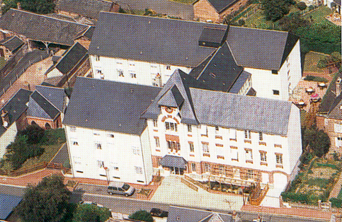 Vue aérienne de la résidence en 1997